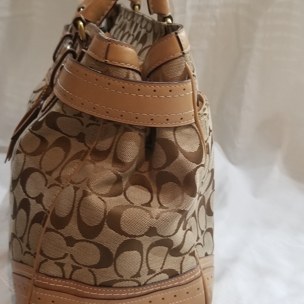 Large Authentic Coach Signature Handbag - Picture 7 of 8